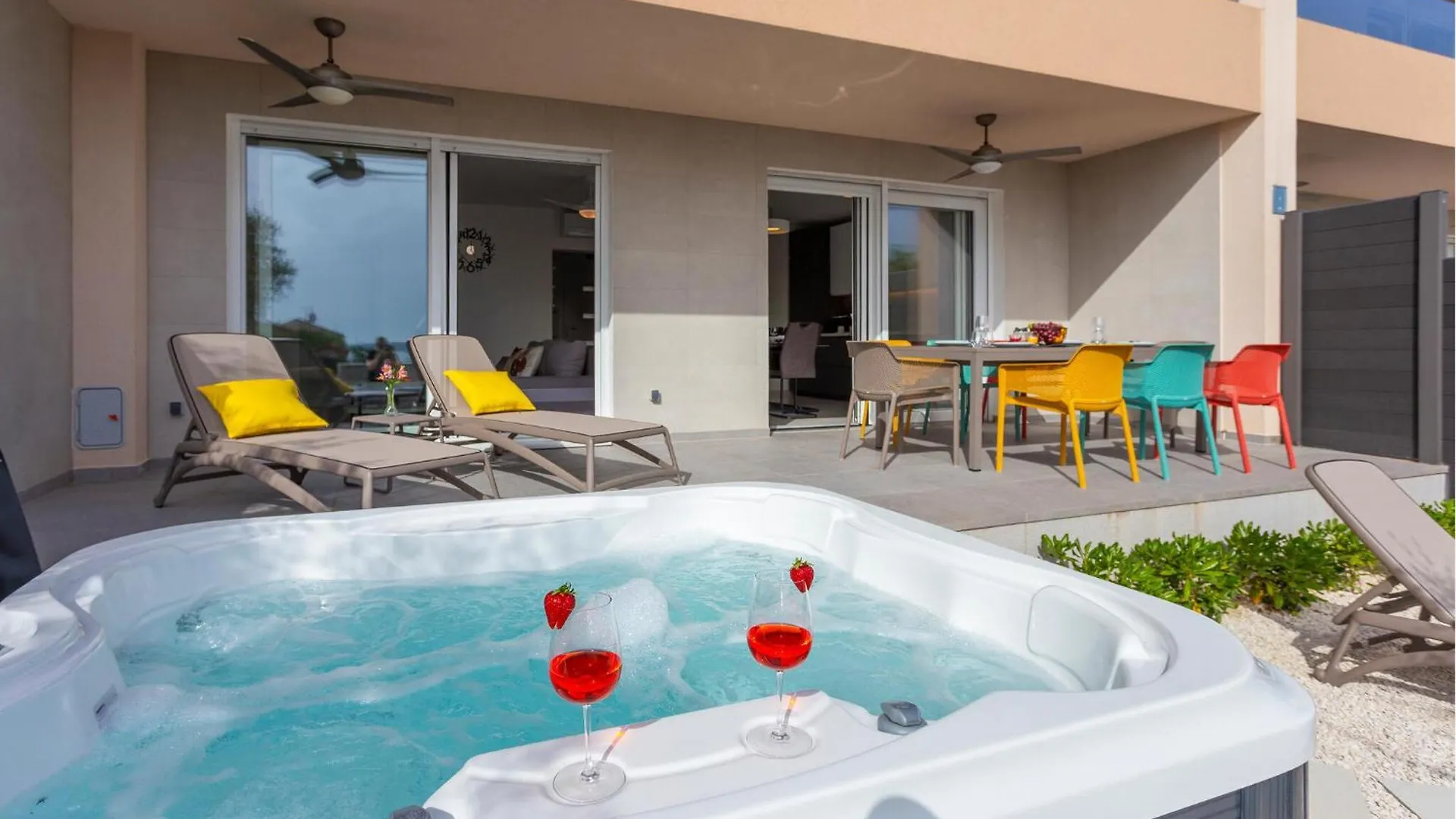 4 Bedroom Beautiful Home In Medulin